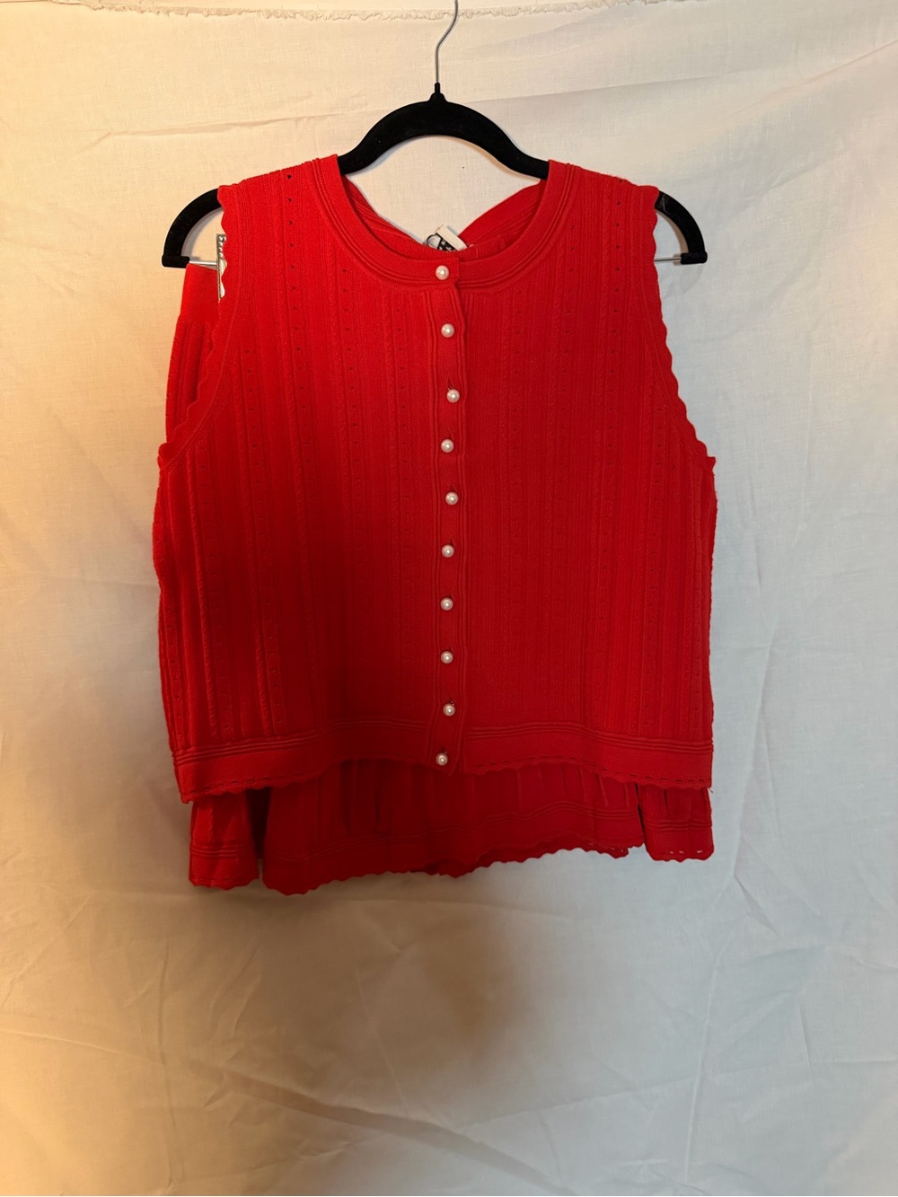 Sleeveless Red Pearl-Button Knit Set- Women